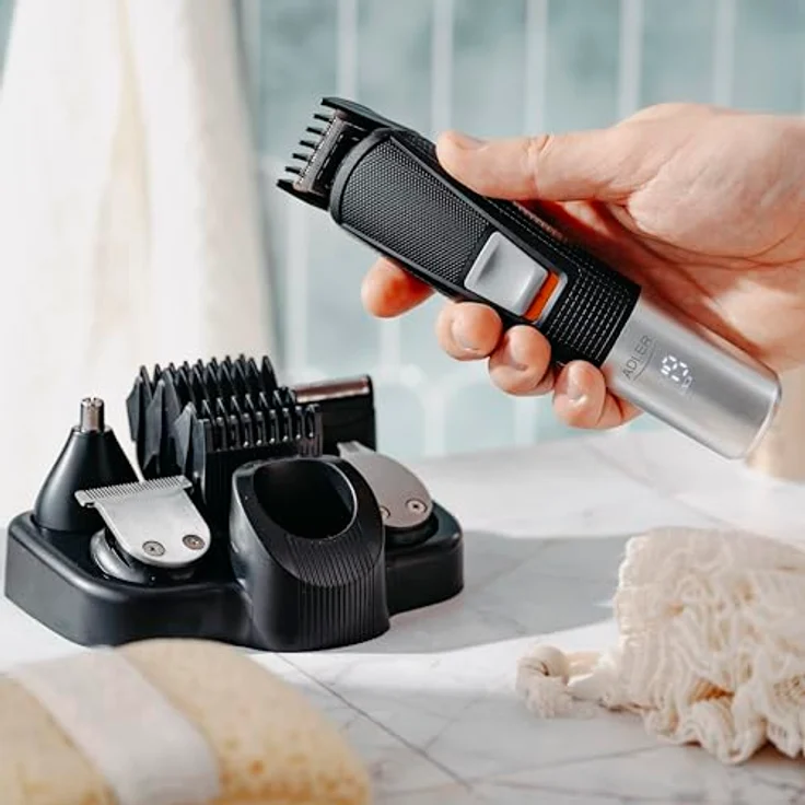 Adler AD 2943 5-in-1 Pflegeset mit Ladestation, Rasierer, Trimmer, LED Anzeige, schwarz – Bild 6