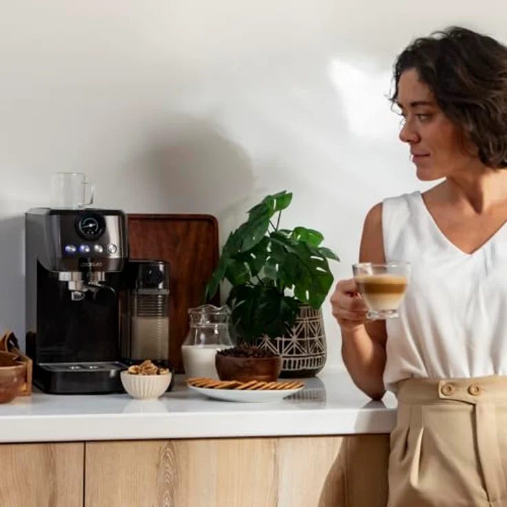 Cecotec Halbautomatische Espressomaschine Power Espresso 20 Steel Pro Latte, 1350 W, ForceAroma-Technologie, Full-Milk-Tank, Instant Cappuccino, Tassenwärmer, Doppelter, Edelstahl – Bild 5