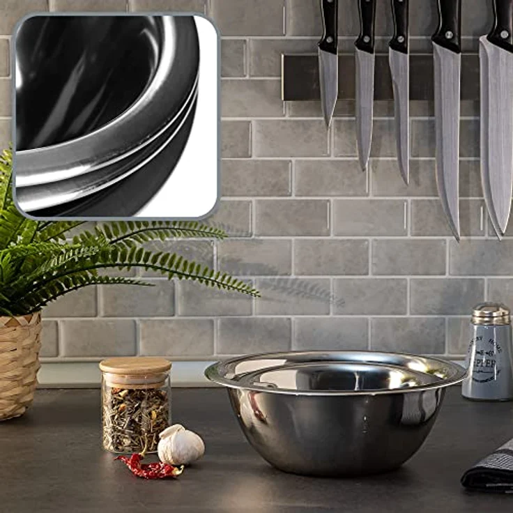 com-four® 3-teiliges Edelstahlschüssel-Set, hochwertig und dekorativ, in 3 Größen (Ø 18/20/24 cm), spülmaschinengeeignet, silberfarben – Bild 4