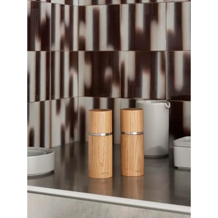 blomus Mühlen-Set PEPE, 2er Set Salz-/Pfeffermühlen aus FSC-zertifiziertem Eichenholz, manuell, elegantes Design, pflegeleicht – Bild 6
