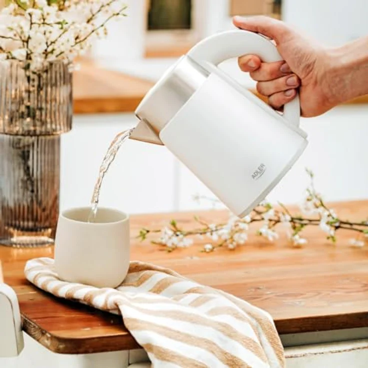 Adler - Kompakter Edelstahl Wasserkocher 0,6 L - Elektrischer Mini Reisewasserkocher Weiß - Kabellos und Schnellkochend - Ideal für Camping und Unterwegs - Intelligenter Kettle für ältere Menschen – Bild 5
