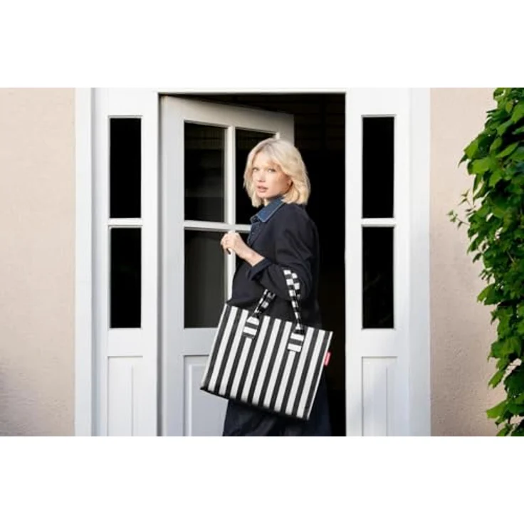 reisenthel Daily Shopper, Einkaufstasche aus 100% Polyester, schwarz, 42 cm x 17 cm x 35 cm – Bild 2