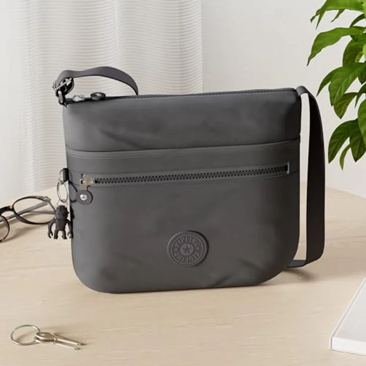 KIPLING Umhängetasche Kipling K19911 Arto M Schultertasche, Kipling-Affe, Ultra leicht & wasserabweisend, 6 Liter, Schwarz – Bild 2