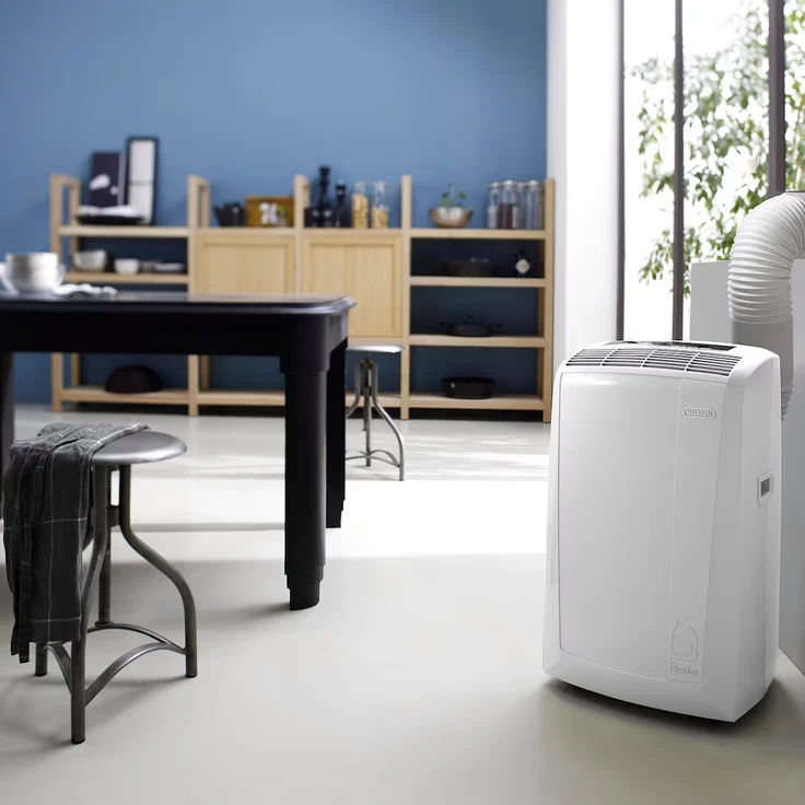 De'Longhi PAC N77 Eco mobiles Klimagerät, 2,1 kW Kühlleistung, 8200 BTU, inkl. Fernbedienung, weiß – Bild 4