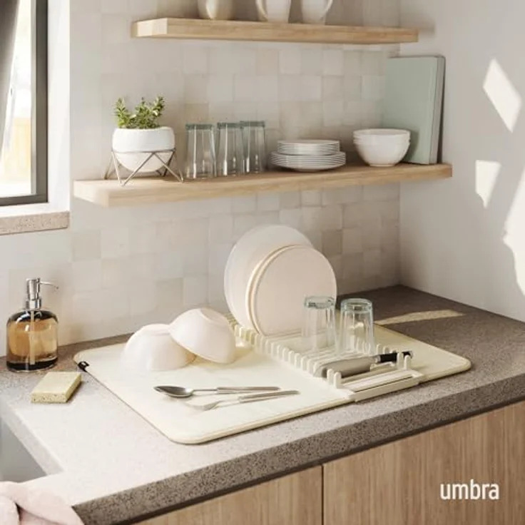 Umbra Udry Geschirr Abtropfgestell und Mikrofaser Abtropfmatte – Faltbar, Platzsparend und Leicht Verstaubar, 60 x 45 cm, Hellbeige – Bild 2