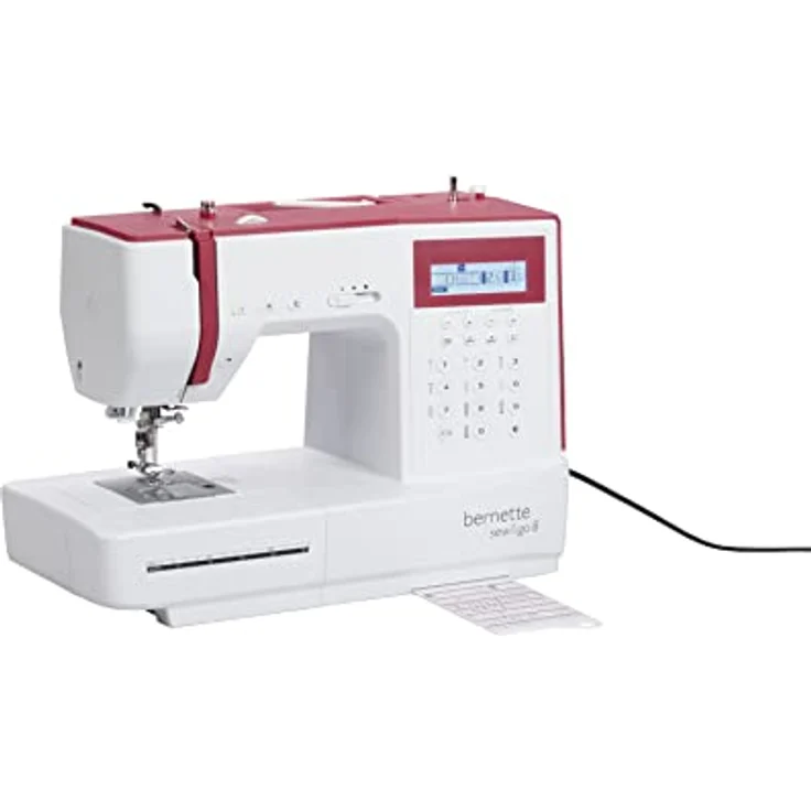 bernette sew&go 8 Computer-Nähmaschine – computergesteuerte Anfänger-Nähmaschine, einfache Bedienung, 197 Stiche, LCD-Display, Speicherfunktion, Start/Stopp-Funktion und 7 Nähfüße, weiß-rot – Bild 2
