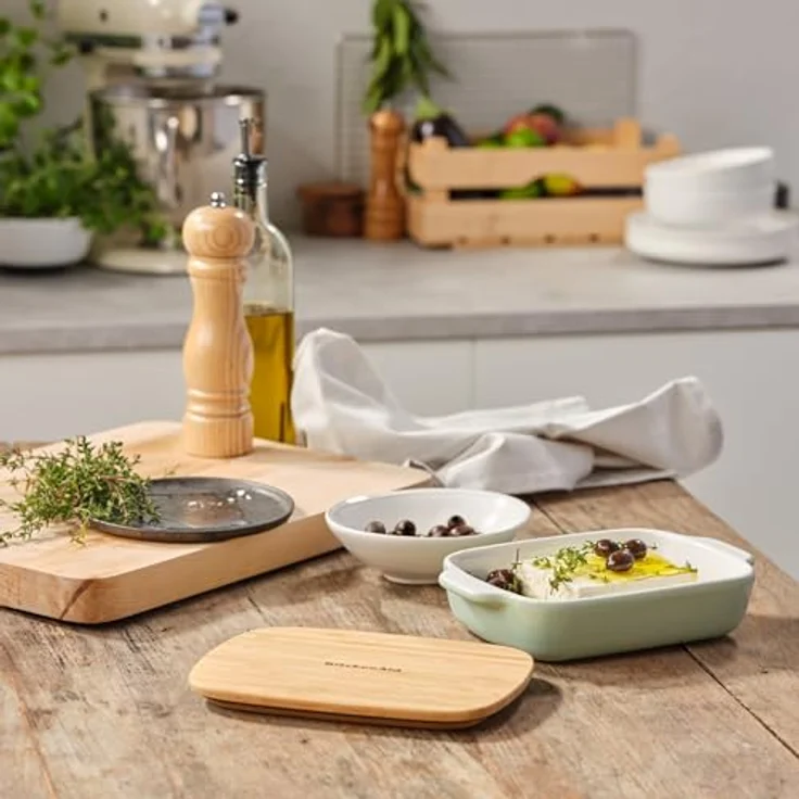 KitchenAid Stoneware Backform Rechteckig mit Antihaftbeschichtung und Bambusdeckel, 20 cm/0,9L, PFAS-frei, spülmaschinenfest, pistazie – Bild 3