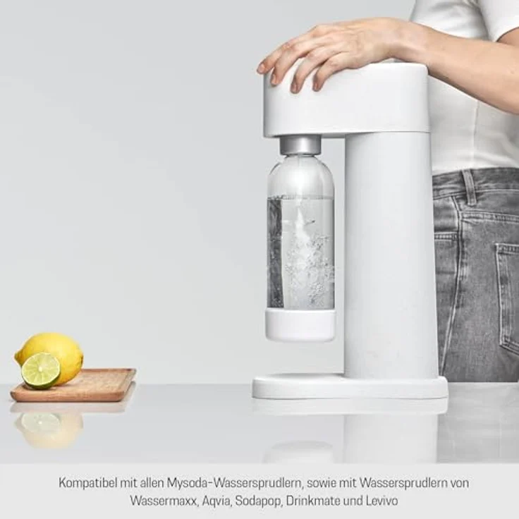 Mysoda Wasserflasche für Wassersprudler, BPA-freies Plastik mit Quick-Lock Schnellverschluss, 2 x 1L - Weiß – Bild 4