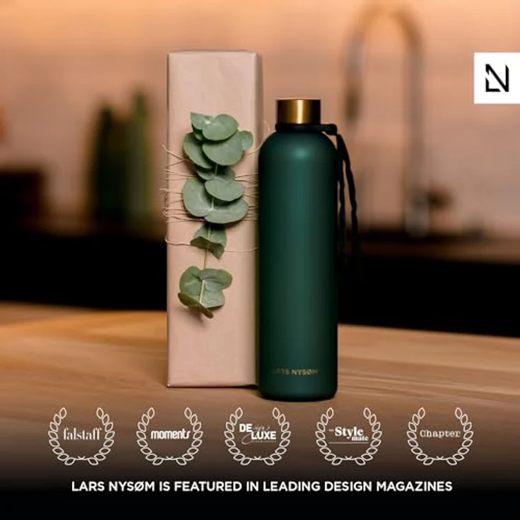 LARS NYSØM Trinkflasche 1l | Wasserflasche BPA-frei | Ultraleichte Tritan Sport Flasche auslaufsicher, Kohlensäure geeignet - für Sport, Büro, Yoga | 2 Deckel inkludiert (Onyx Black - Gold, 1000ml) – Bild 3