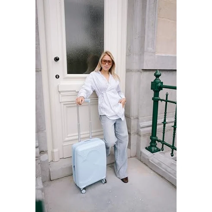 American Tourister Mickey Magic Handgepäck Koffer 55 x 40 x 20/23 cm, Hartschalen Kabinentrolley mit 37/44 L, leichtgängige Rollen, Pastellblau (Mickey Pastel Blue) – Bild 2