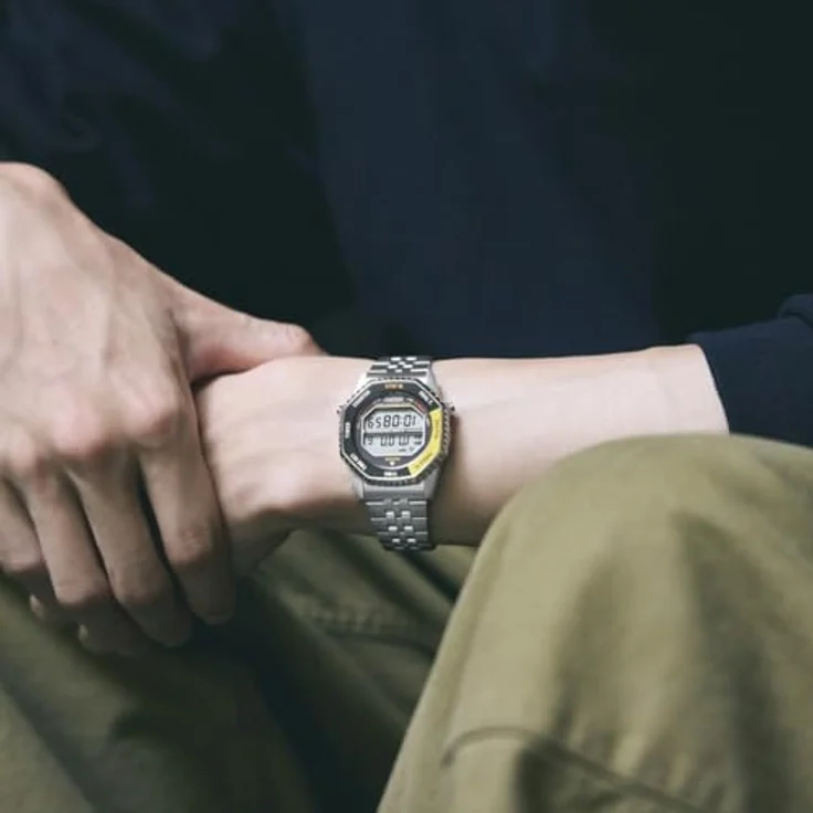 Seiko Digitaluhr Armbanduhr Rotocall, Digital-Chronograph mit Quarzwerk, schwarz/gelb, 10 bar wasserdicht, Edelstahl, Stoppfunktion, Alarm, Timer – Bild 3