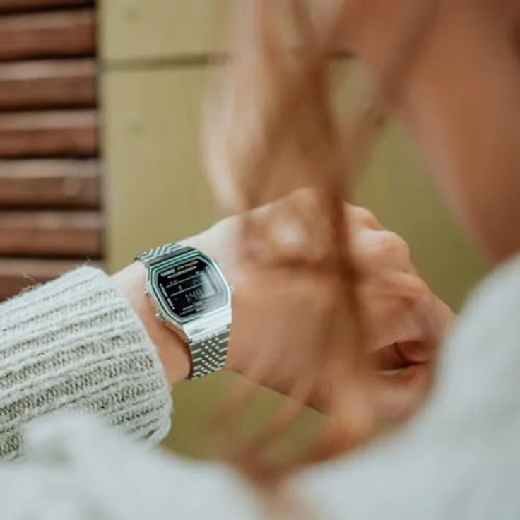 Casio Watch ABL-100WE-1BEF, Vintage Digitaluhr mit Kalenderfunktion und Bluetooth, Silber – Bild 4