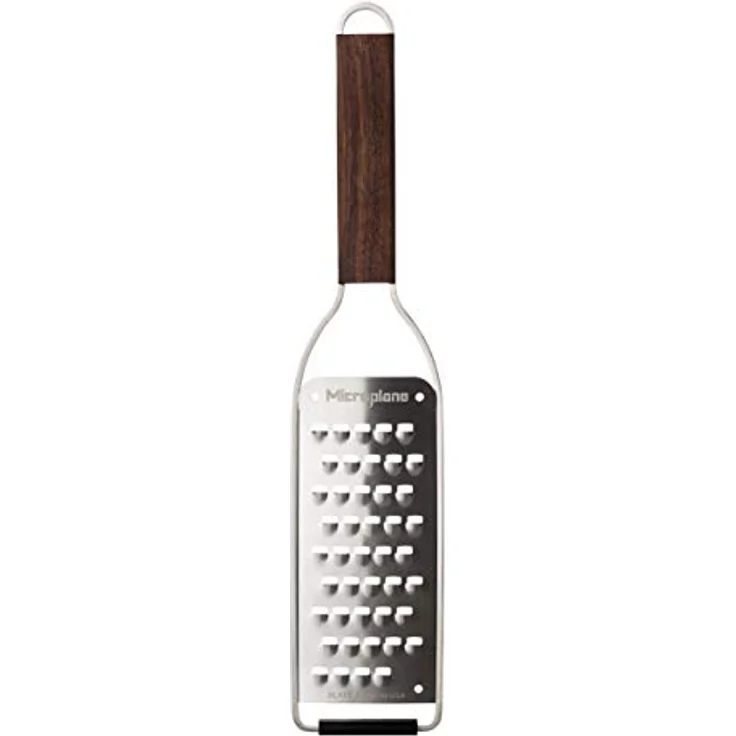 Microplane Reibe sehr grob Walnussholz Edelstahl aus der Master Serie für Kartoffel, Zucchini, Karotten, Apfel, Kohl und Weichkäse – Bild 5