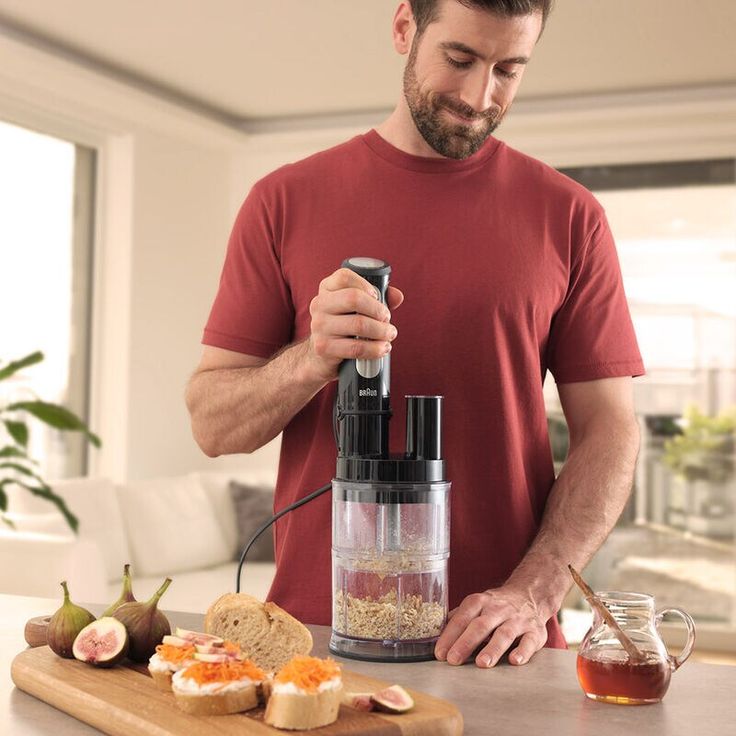 Braun MultiQuick 5 Pro MQ 55755 M, 1000 Watt Stabmixer mit Mini-Küchenmaschinen Aufsatz, Schneid-/Zerkleinerungsscheibe, 500ml größenverstellbarer Zerkleinerer, Hackmesser/Eiscrush-Messer, Schneebesen, 0,6 l Mix- und Messbecher – Bild 7