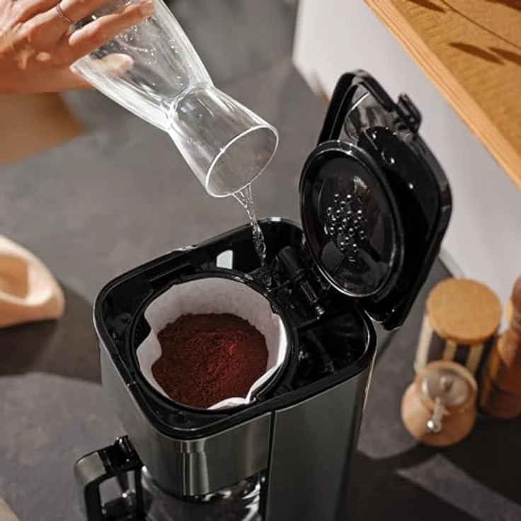 Tchibo Filterkaffeemaschine „Let‘s Brew Elegant“, für bis zu 10 Tassen, 1,25L Aroma-Glaskaraffe, Edelstahl-Warmhalteplatte, Tropf-Stopp, Abschaltautomatik, Edelstahlfarben – Bild 5
