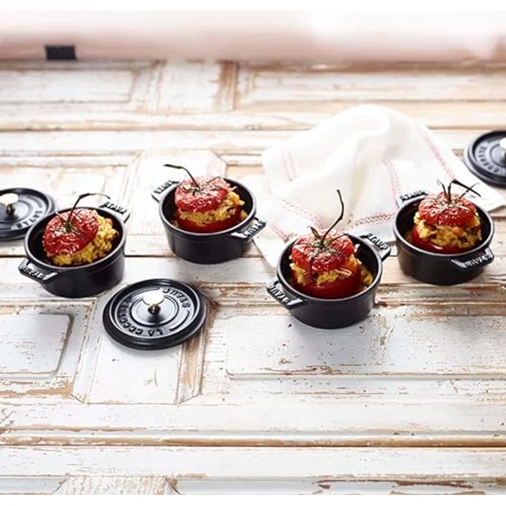 Staub 40500-101-0 Mini Cocotte, rund mit Deckel 10 cm, 0,25 L, induktionsgeeignet, mit mattschwarzer lierung im Inneren des Topfes, schwarz – Bild 10