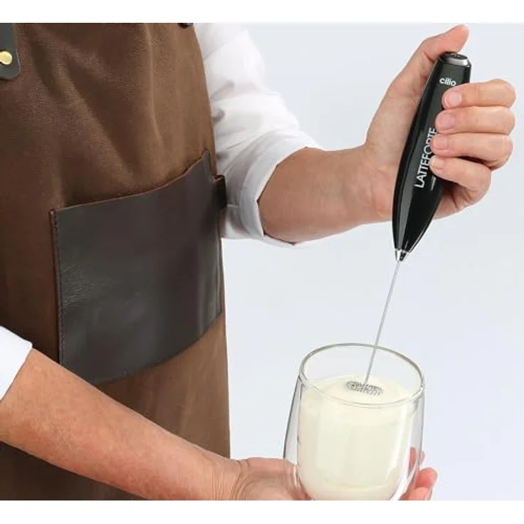 Cilio Milchaufschäumer LATTEFORTE, weiß matt - Perfekter Milchschaum, 16.000 U/min, inkl. Edelstahlständer und Batterien – Bild 3