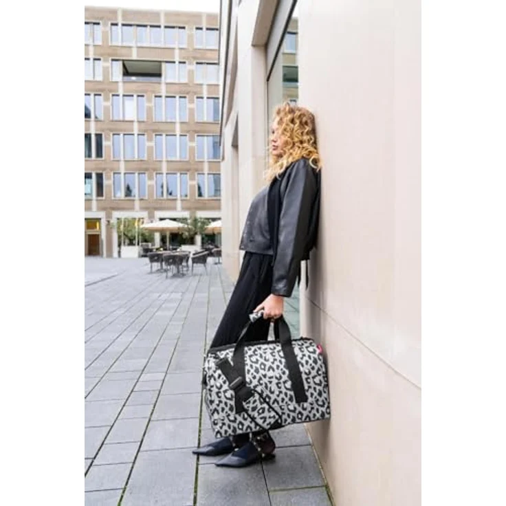 reisenthel allrounder L leo nero, Handtasche mit großem Stauraum und sechs Steckfächern, grau mit Leopardenmuster – Bild 4