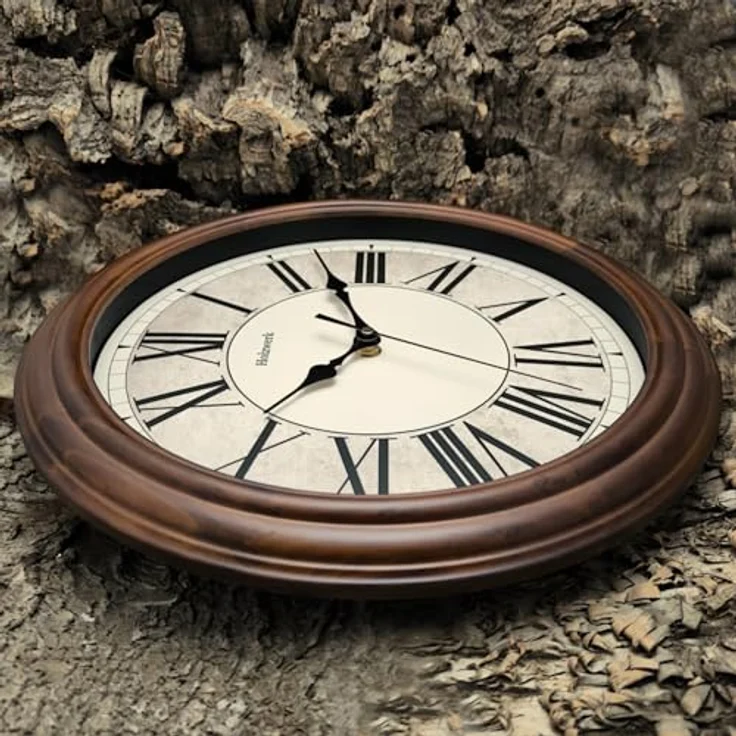 Holzwerk Wanduhr RADBURG Vintage Retro Designer Quarzwanduhr, 35 cm, nahezu lautloses Uhrwerk, braunes Vollholz, analoge Anzeige mit arabischen Ziffern – Bild 2