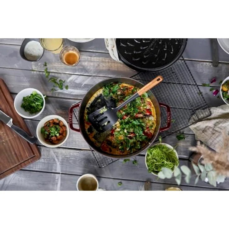 STAUB Bräter mit Chistera 28 cm, Gusseisen, induktionsgeeignet, Grenadine – Bild 6