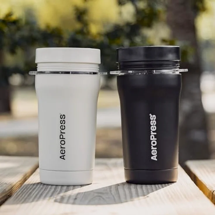 AeroPress AeroPress Go Plus, tragbare Kaffeemaschine für Reisen und Camping – 3-in-1-Brühmethode, vollmundiger Kaffee ohne Bitterkeit – Schwarz – Bild 5