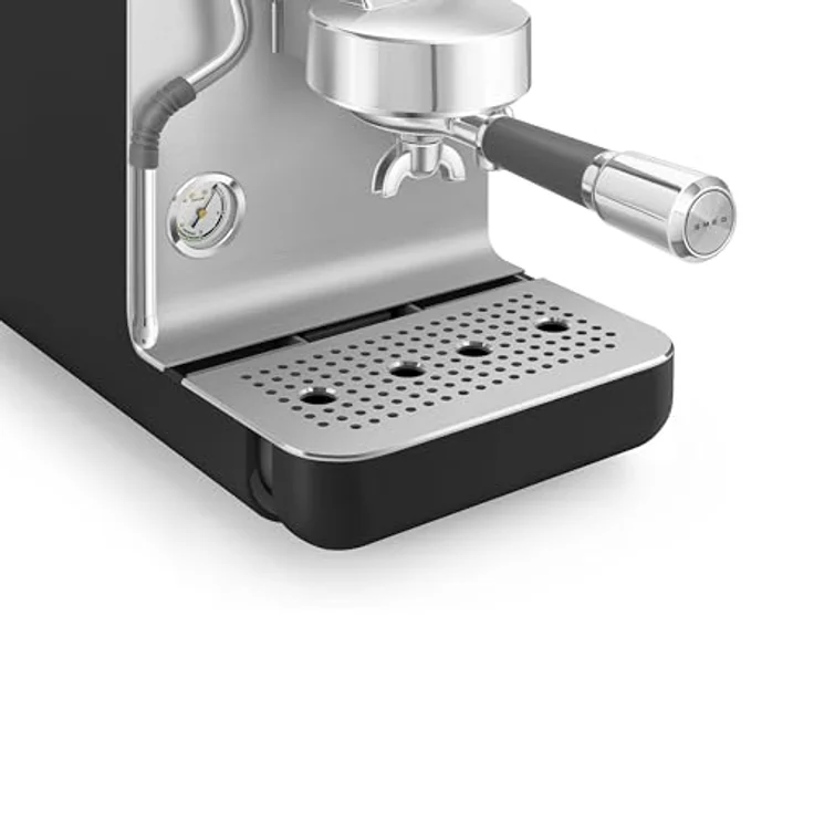 Smeg EMC02BLMEU Minipro-Espressomaschine, Plastic mit leistungsstarker 15-Bar-Pumpe und professionellem 58-mm-Siebträger – Bild 5