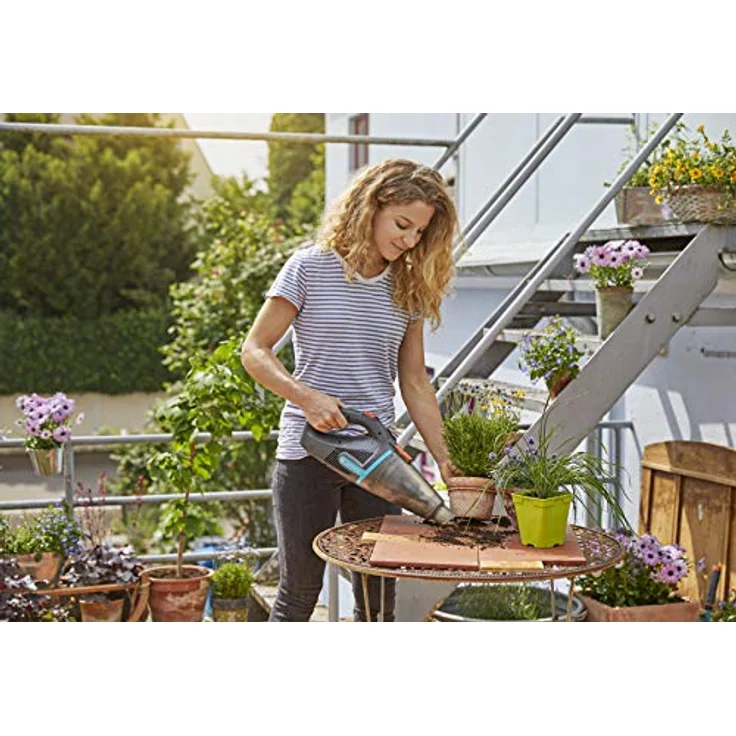 GARDENA Outdoor Handsauger EasyClean Li: Akku-Sauger für feuchte und trockene Partikel, integrierter Li-Ionen-Akku, hohe Saugleistung (9339-20) – Bild 6
