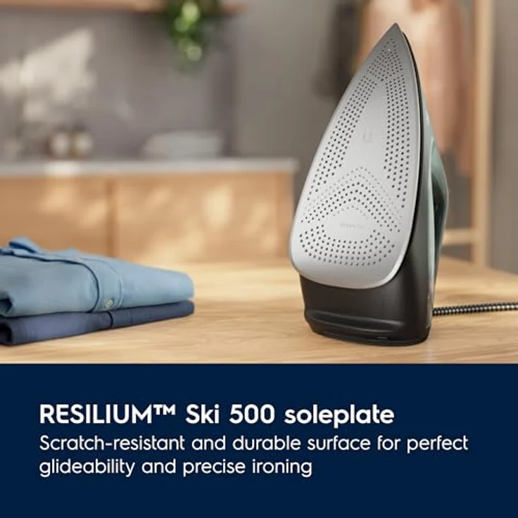 Electrolux Refine 700 Bügeleisen E7SI2-6OG, Mit maßgeschneiderten Programmen, Frontbeleuchtung, Kratzfeste Bügelsohle, Aus recyceltem Kunststoff, Dampfstoß 230 g/min, 2600W, 360° Bewegung, Ozean Grün – Bild 4