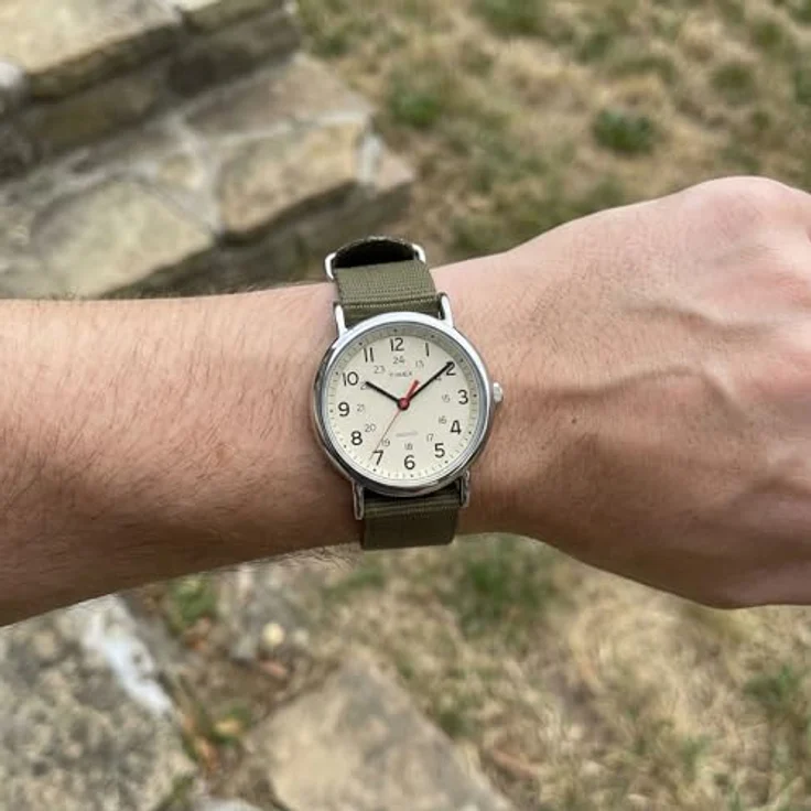 Timex T2N651 Herren Armbanduhr, vielseitiges Design mit 24-Stunden militärischer Zeitanzeige und INDIGLO Nachtlicht – Bild 5