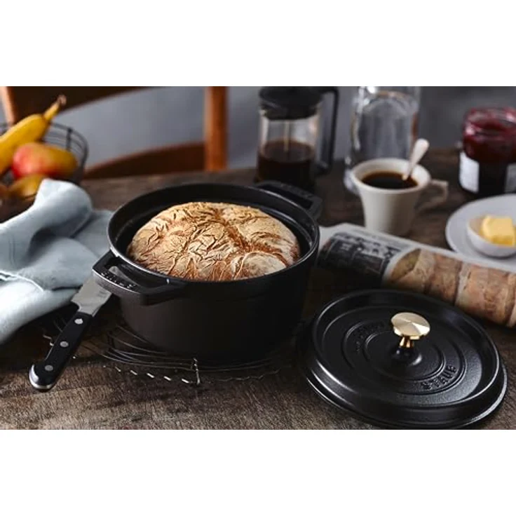 Staub 1101625 Cocotte-Bräter, rund mit Deckel 16 cm, 1,2 L, mit mattschwarzer lierung im Inneren des Topfes, schwarz – Bild 6