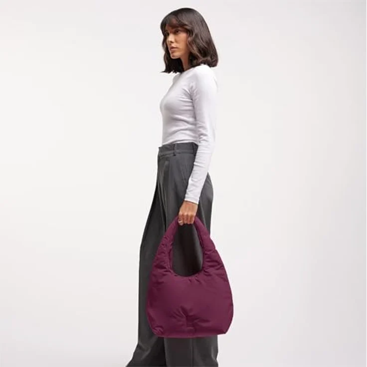 GOT BAG CLOUD, Damen Umhängetasche aus recyceltem Nylon im Puffer-Look, Rot, ca. 40 x 55 x 16 cm, mit praktischen Magnetverschluss und Reißverschluss-Innentasche – Bild 5