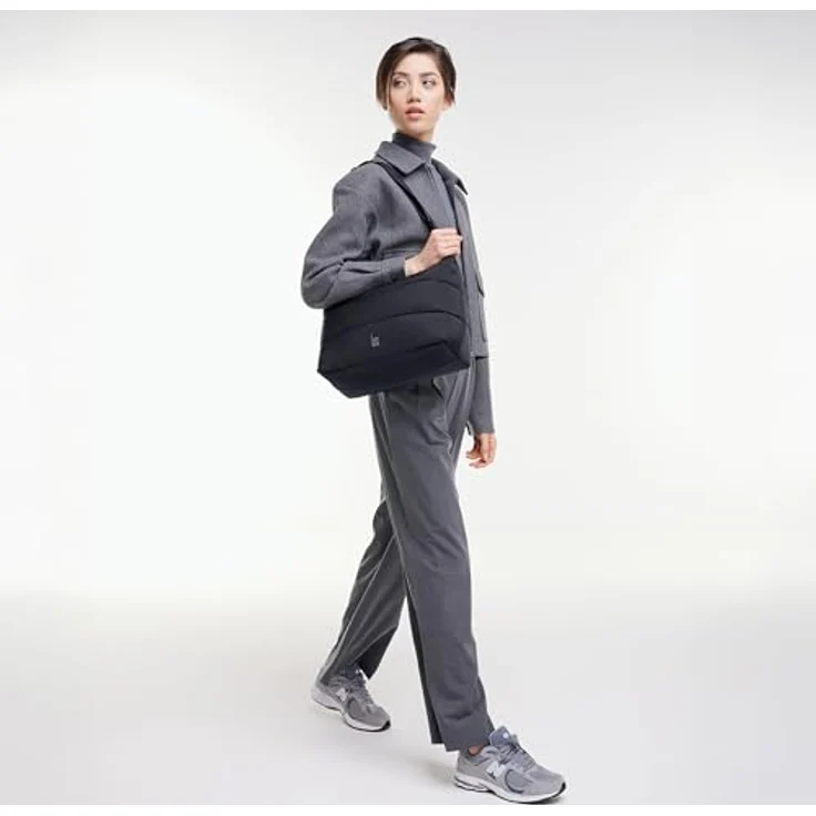 GOT BAG Puffer Square Bag Large Monochrome, vielseitige Handtasche aus recycelten Materialien, Schwarz, leicht und strapazierfähig – Bild 6