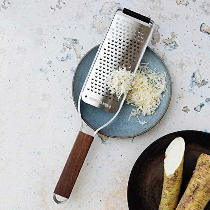 Microplane Reibe Grob Walnussholz Edelstahl aus der Master Serie für Käse, Karotte, Ingwer, Schokolade und Kokosnuss – Bild 4