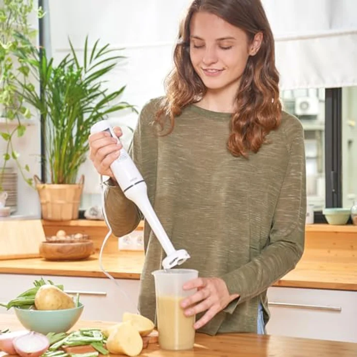 BLACK+DECKER BXHB500E Stabmixer, 600 W, kompaktes und ergonomisches Design, abnehmbarer Kunststofffuß, Spritzschutz, inklusive Messbecher, Weiß – Bild 3