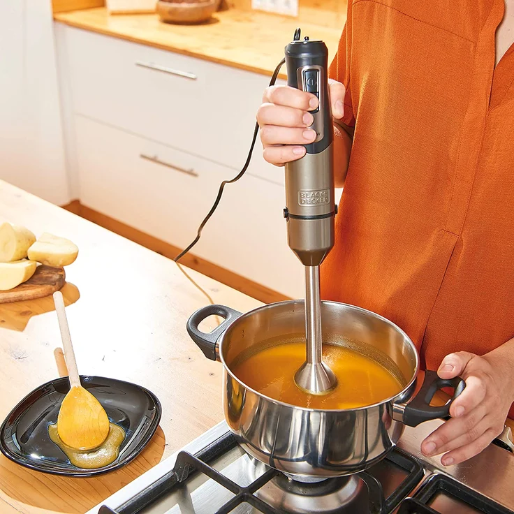 Black + Decker BXHBA1000E Stabmixer, 1000 W, Edelstahl, 20 Leistungsstufen, inkl. Mixbehälter, Schneebesen, Zerkleinerer-Aufsatz, grau – Bild 2