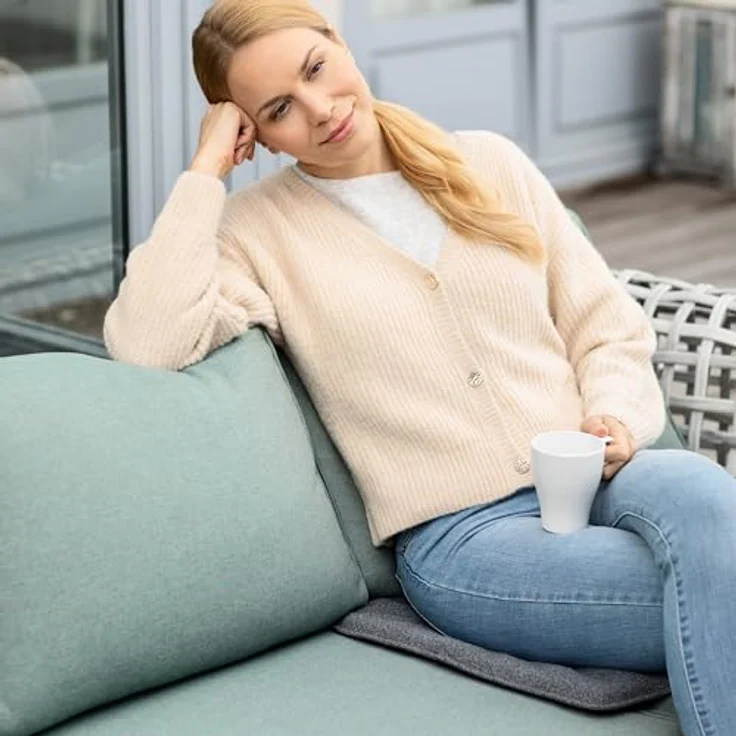 Medisana OL 600 Sitzkissen mit Wärmefunktion, Wärmekissen für den Einsatz im Freien bei kühlem Wetter, Heizkissen mit 3 Temperaturstufen mit weicher Filz-Oberfläche – Bild 3