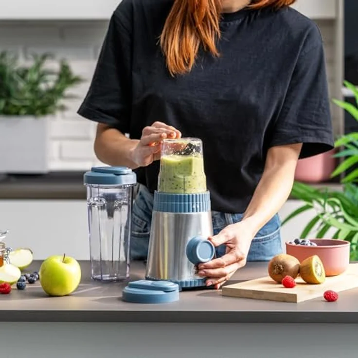 Guzzini Sous Chef On-The-Go-Standmixer, 600 ml und 300 ml Becher, Doppelklinge aus Edelstahl, Pulse-Funktion, zwei Geschwindigkeiten, Bio-Basis (Marineblau) – Bild 3