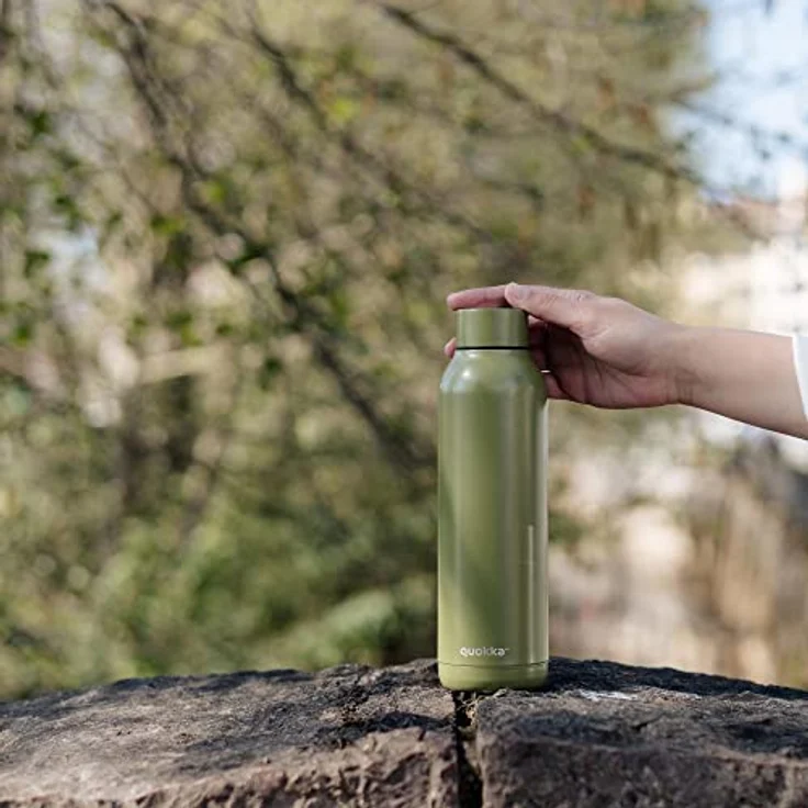 Quokka SOLID OLIVE GREEN, Thermosflasche aus Edelstahl mit 630 ml, doppelwandiger Vakuumisolierung, BPA-frei, Anti-Leak-Verschluss – Bild 2