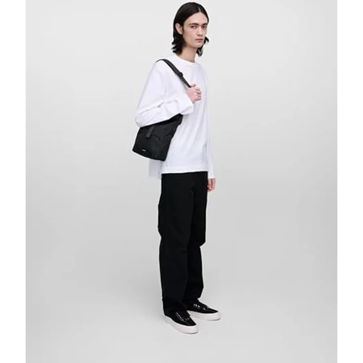 Sandqvist ICON Sacoche, wasserdichte Crossbody Tasche aus recyceltem Polyester mit Reißverschlusstasche – Bild 3