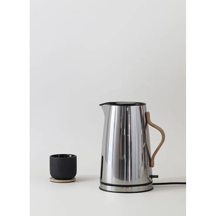 Stelton Wasserkocher Emma, Elektrischer Kocher mit Buchenholzgriff, 1,2 Liter, Trockenkoch-sicher, skandinavisches Design, EU-Stecker – Bild 4