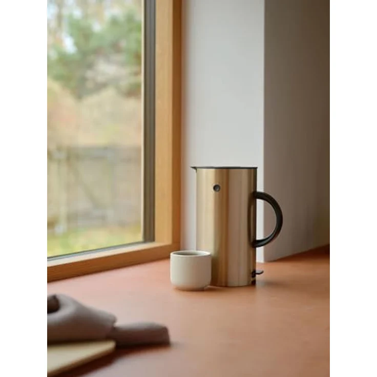 Stelton EM77 electric kettle (EU) 1.5 l. brushed brass, Design by Erik Magnussen, Trockenlaufschutz & Sicherheitsabschaltung – Bild 4