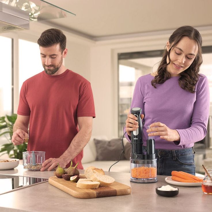 Braun MultiQuick 5 Pro MQ 55755 M, 1000 Watt Stabmixer mit Mini-Küchenmaschinen Aufsatz, Schneid-/Zerkleinerungsscheibe, 500ml größenverstellbarer Zerkleinerer, Hackmesser/Eiscrush-Messer, Schneebesen, 0,6 l Mix- und Messbecher – Bild 5