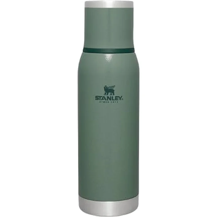Stanley Adventure To-Go Thermosflasche 0.75L, Auslaufsicher, 20 Stunden heiß, 25 Stunden kalt, Doppelwandige Vakuumisolierung, BPA frei, Hammertone Green – Bild 1