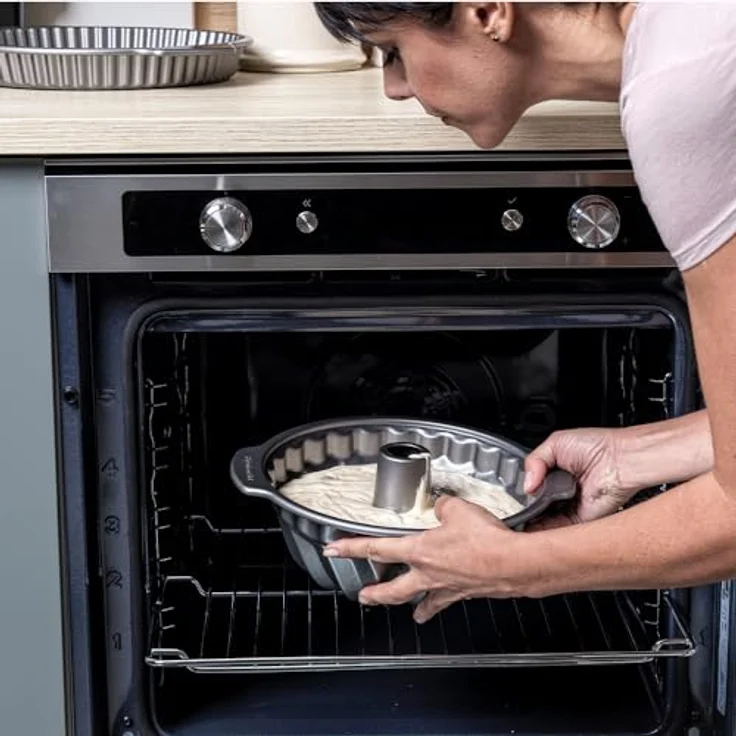 KitchenAid Bakeware Tulband-Kuchen-Bundt-Form, 24cm, aluminisiertem Stahl, PFAS-frei, Antihaftbeschichtung, grau, backofenfest bis 230°C, spülmaschinenfest – Bild 5