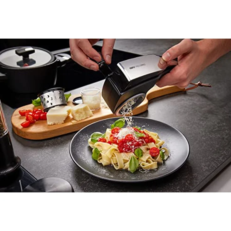 GEFU 19060 Trommelreibe PECORINO - Profi Edelstahl Reibe für Käse mit Behälter zur Aufbewahrung - Premium Käsereibe – Bild 5