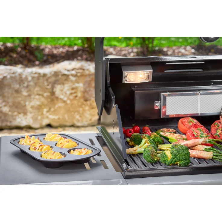 RÖSLE Barbecue Brat- und Backform, Hochwertige Muffinform für Gas- und Kohlegrills oder den Backofen, Hitzebeständigkeit bis 400 °C, Stahlblech antihaftbeschichtet – Bild 3