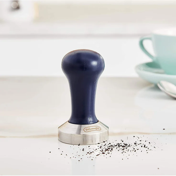 De'Longhi DLSC058 Kaffee-Tamper aus Edelstahl mit Holzgriff, Blau, Silber – Bild 2