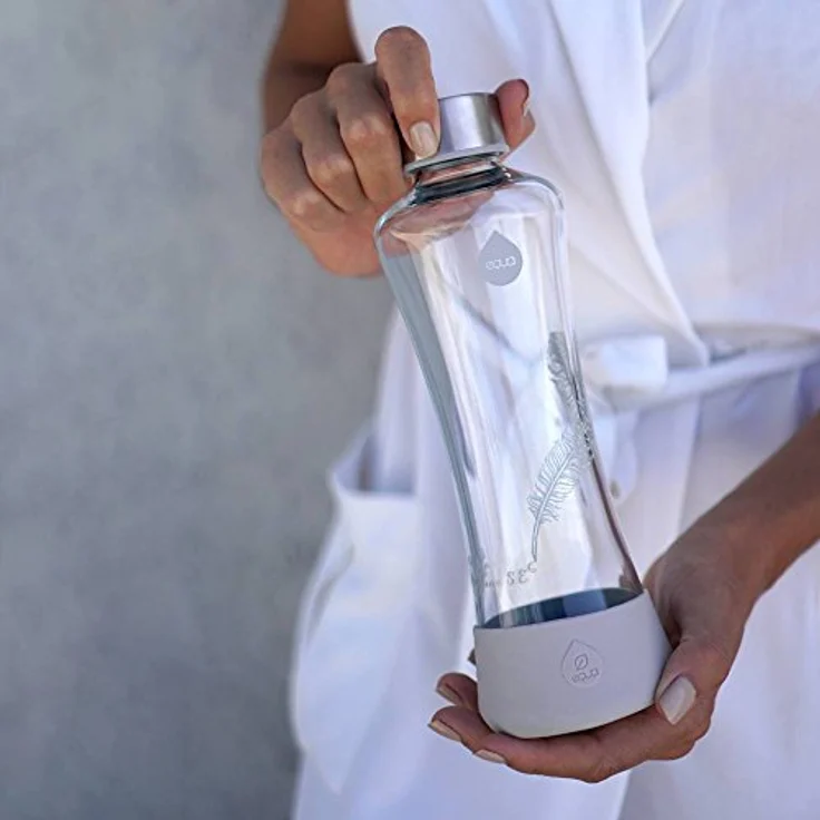 EQUA Glasflasche Feather 0,55l - Trinkflasche aus Borosilikatglas 550 ml - Designer Flasche für unterwegs - Sportflasche – Bild 3