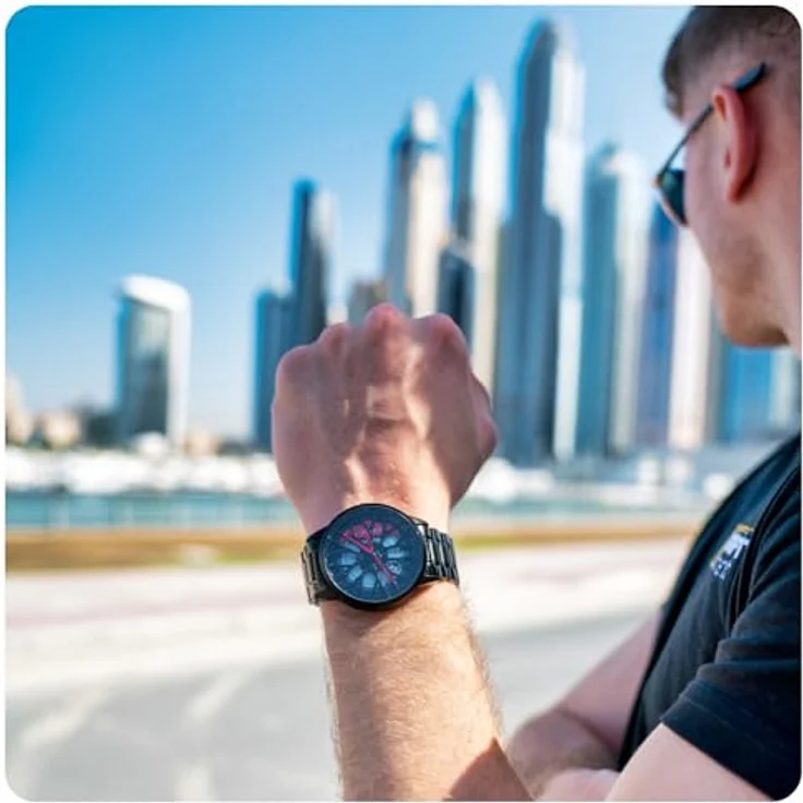 DriftElement Motorsport Felgenuhr Herren - Custom Designer Uhr im 3D Design der Sternspeichen M8 Felge aus Edelstahl, Mineralglas (Rot) – Bild 5