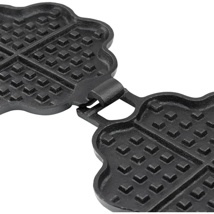 BBQ-Toro Gusseisen Waffeleisen, Herzform, mit 2 Stielen, Ø 15 cm, bereits eingebrannt, für knusprige Herzwaffeln, Grill und Outdoor geeignet – Bild 5